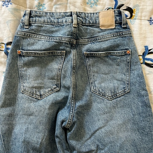 Zara Blue Ankle & Cropped Jeans - Picture 3 of 4